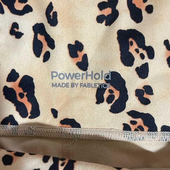 Women’s Fabletics Powerhold high waist on-the-go leopard leggings Size XS/S - Picture 5 of 5